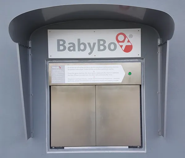 Detailní pohled na přední stranu Babyboxu